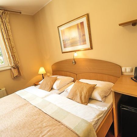 Guest House Pri Gondoli Maribor Eksteriør billede